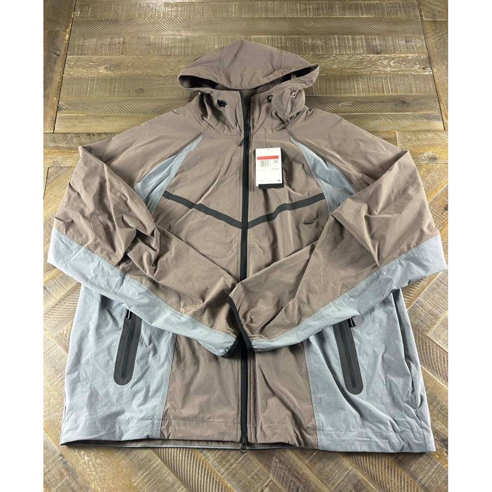 Nike Tech Pack Windrunner Hooded Woven Jacket Mens Large NWT